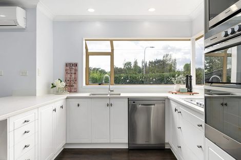 Photo of property in 57 Delamare Road, St Andrews, Hamilton, 3200