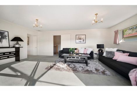 Photo of property in 42 Stapleford Crescent, Browns Bay, Auckland, 0630