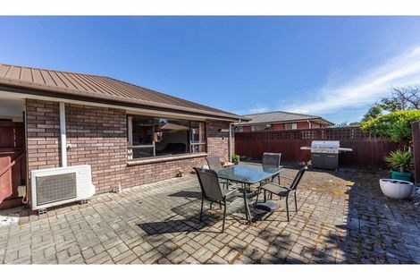 Photo of property in 2/17 Wiremu Street, Redwood, Christchurch, 8051