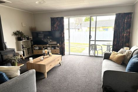 Photo of property in 5-5a Rimu Street, Pleasant Point, 7903