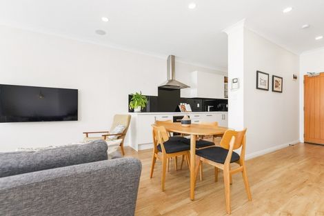 Photo of property in 2c/11 London Street, Hamilton Central, Hamilton, 3204