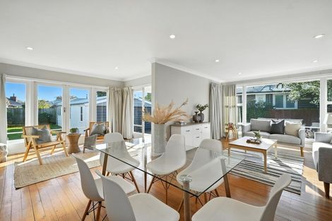 Photo of property in 215 Greers Road, Bryndwr, Christchurch, 8053