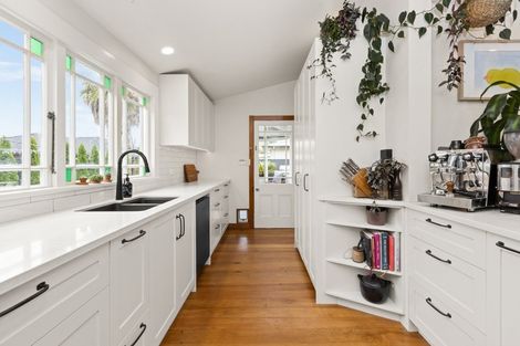 Photo of property in 600 Park Road North, Parkvale, Hastings, 4122