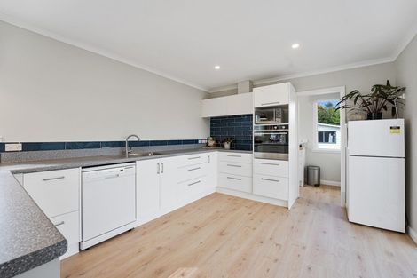 Photo of property in 10 Saxton Road, Upper Vogeltown, New Plymouth, 4310