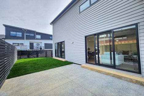 Photo of property in 8 Libby Lane, Howick, Auckland, 2010