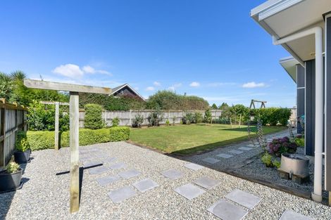 Photo of property in 21 Okarito Avenue, Levin, 5510