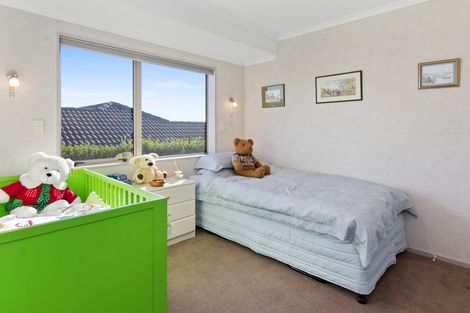 Photo of property in 48 Woodleigh Place, Ohauiti, Tauranga, 3112