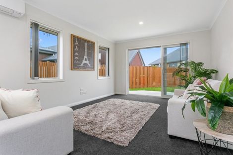 Photo of property in 9 Clifford Close, Leamington, Cambridge, 3432