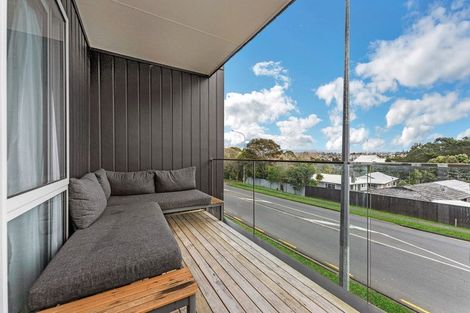 Photo of property in 57e Edmonton Road, Henderson, Auckland, 0612