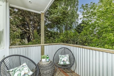 Photo of property in 2/22 Rangatira Road, Birkenhead, Auckland, 0626