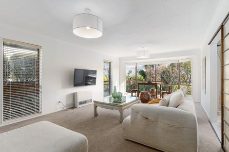Photo of property in 3 Phoenix Avenue, Hokowhitu, Palmerston North, 4410