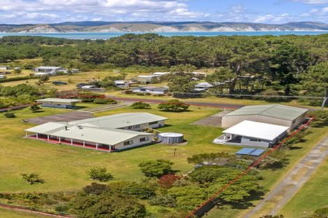 Photo of property in 95 Ymca Road, Mahia, 4198