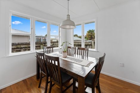 Photo of property in 50 Cowling Road, Hurdon, New Plymouth, 4310