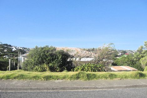 Photo of property in 21 Terrace Road, Titahi Bay, Porirua, 5022