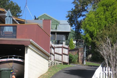 Photo of property in 13 Miraka Place, Birkenhead, Auckland, 0626