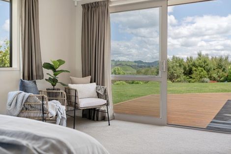 Photo of property in 28 Blacklock Road, Pyes Pa, Tauranga, 3112