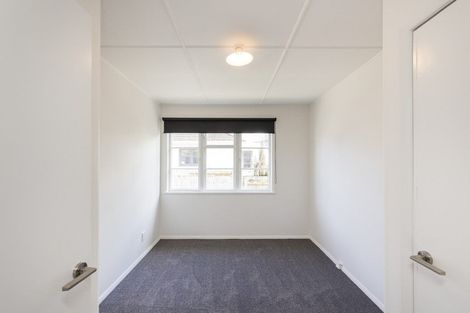 Photo of property in 28 South Street, West End, Palmerston North, 4410