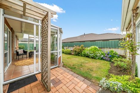 Photo of property in 3 Oak Street, Ebdentown, Upper Hutt, 5018