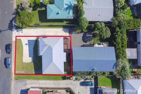 Photo of property in 29 Sylvan Crescent, Te Atatu South, Auckland, 0610