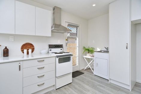 Photo of property in 17a Queenspark Drive, Parklands, Christchurch, 8083