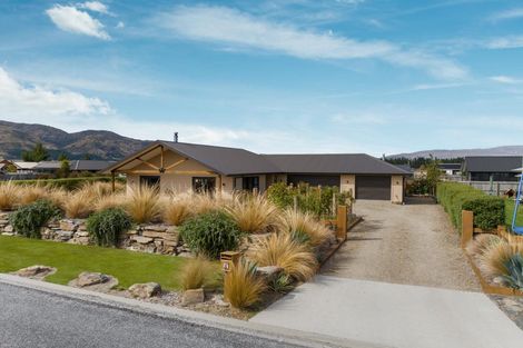 Photo of property in 8 Dingle Street, Lake Hawea, Wanaka, 9382