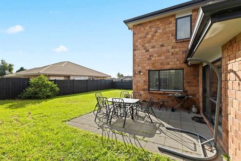 Photo of property in 21 Bellshill Close, Wattle Downs, Auckland, 2103