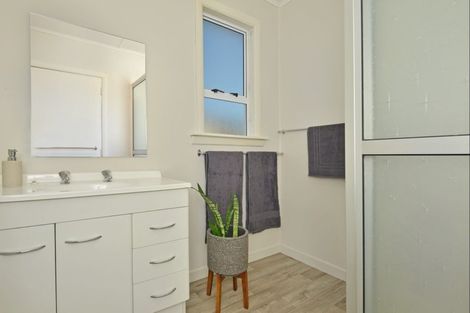 Photo of property in 234 High Street North, Carterton, 5713