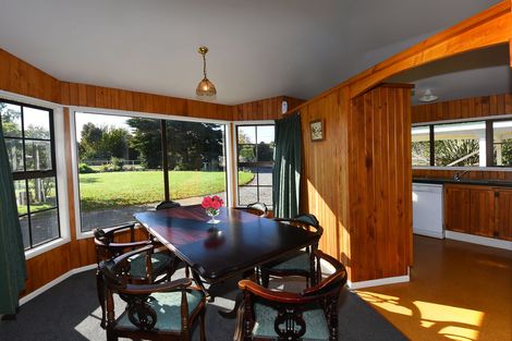 Photo of property in 16 Weld Street, Martinborough, 5711