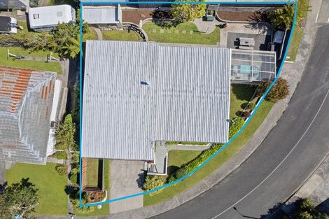 Photo of property in 2 Rondane Place, Tirohanga, Lower Hutt, 5010