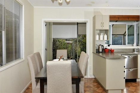 Photo of property in 17 Peterhouse Place, West Harbour, Auckland, 0618