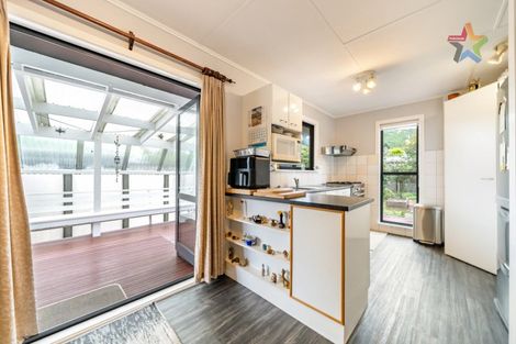 Photo of property in 325 Wellington Road, Wainuiomata, Lower Hutt, 5014