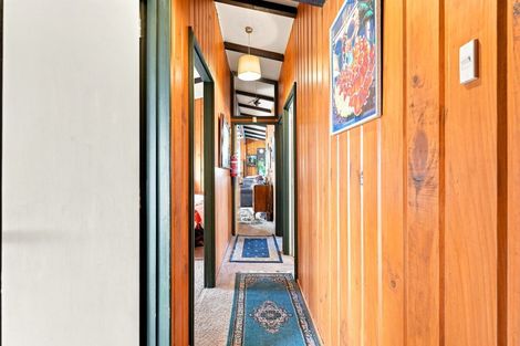 Photo of property in 33 Tongariro Street, Castlecliff, Whanganui, 4501