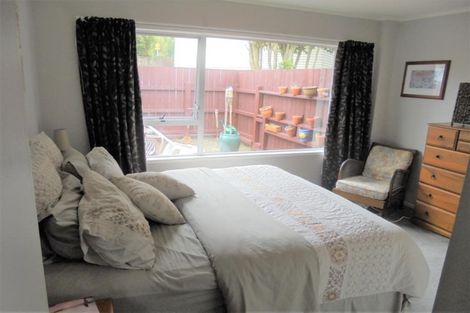 Photo of property in 1/43 Don Buck Road, Massey, Auckland, 0614