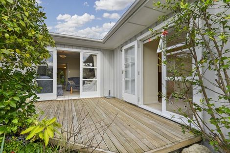 Photo of property in 6 Carl Avenue, Havelock North, 4130