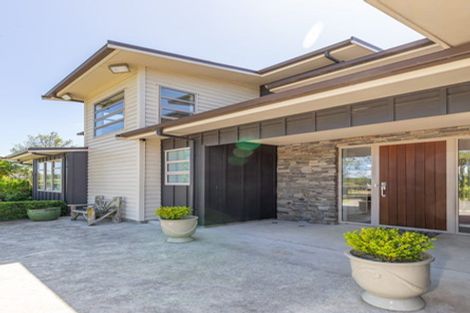 Photo of property in 205 Muhunoa Road East, Ohau, Levin, 5570