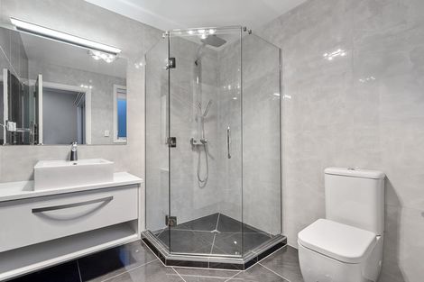 Photo of property in 61 Bernard Magnus Lane, Greenhithe, Auckland, 0632