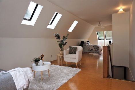 Photo of property in 25 Heatherlea Road East, Levin, 5571