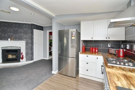 Photo of property in 19 Buckleys Road, Rangiora, 7400