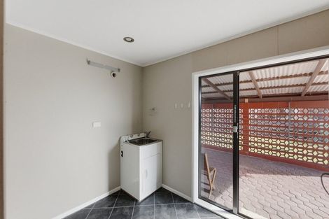 Photo of property in 21 Truby King Street, Merrilands, New Plymouth, 4312