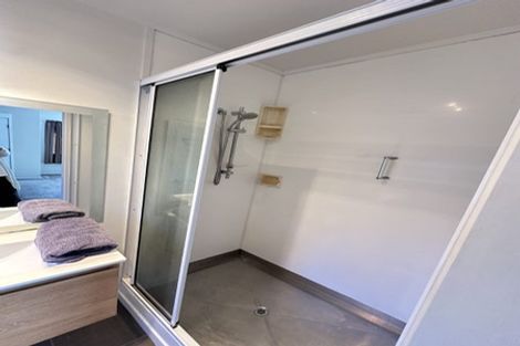 Photo of property in 34 Highland Park Drive, Highland Park, Auckland, 2010