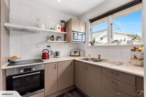 Photo of property in 2/28a Ararino Street, Trentham, Upper Hutt, 5018