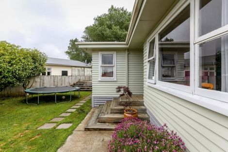 Photo of property in 56a Woodleigh Street, Frankleigh Park, New Plymouth, 4310