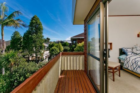 Photo of property in 2/25 Toroa Street, Torbay, Auckland, 0630