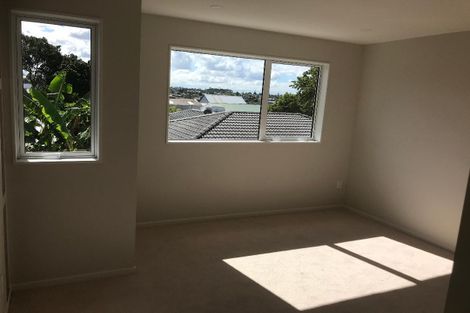 Photo of property in 4035e Great North Road, Glen Eden, Auckland, 0602