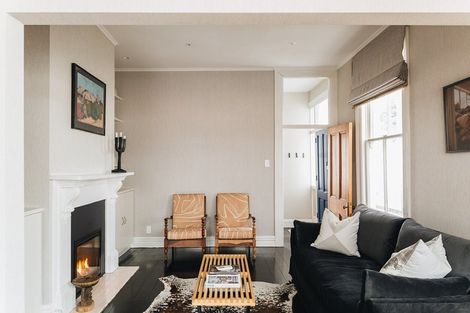 Photo of property in 26 Roxburgh Street, Mount Victoria, Wellington, 6011