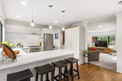 Photo of property in 2/8 Bundoran Way, Pinehill, Auckland, 0632