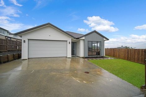 Photo of property in 7 Tautoru Avenue, Orewa, 0931