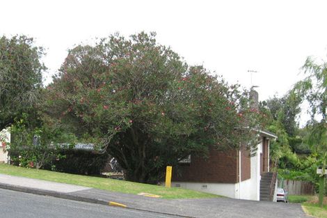 Photo of property in 1/32 Selwyn Crescent, Forrest Hill, Auckland, 0620