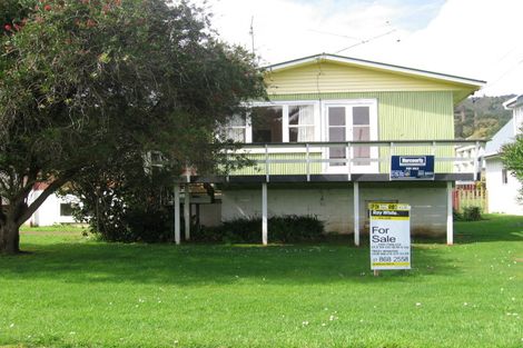 Photo of property in 32 Seaview Avenue, Te Puru, Thames, 3575