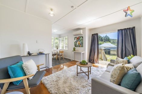 Photo of property in 28 Judd Crescent, Naenae, Lower Hutt, 5011